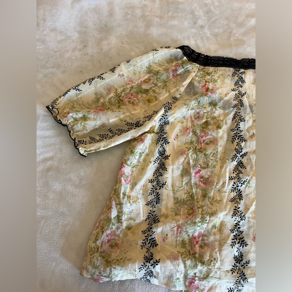 Anthropologie Fei Beautiful Pink and Black Lace Floral Blouse Shirt Size Small - Picture 3 of 7